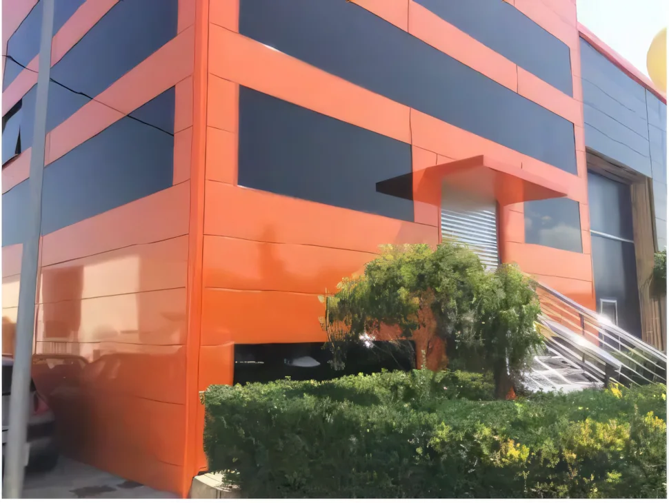 Façade en PF 600.